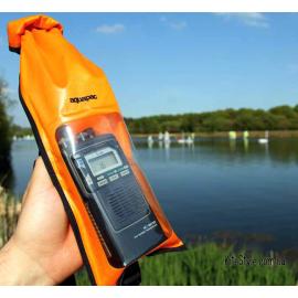 Чехол водонепроницаемый Aquapac 214 Stormproof VHF Case